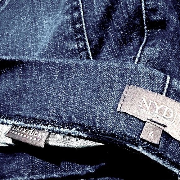 👖💙 NYDJ Marilyn‎ Pull‑On Straight Jeans | Women’s 6 | Lift Tuck Slimming Denim - Picture 3 of 4